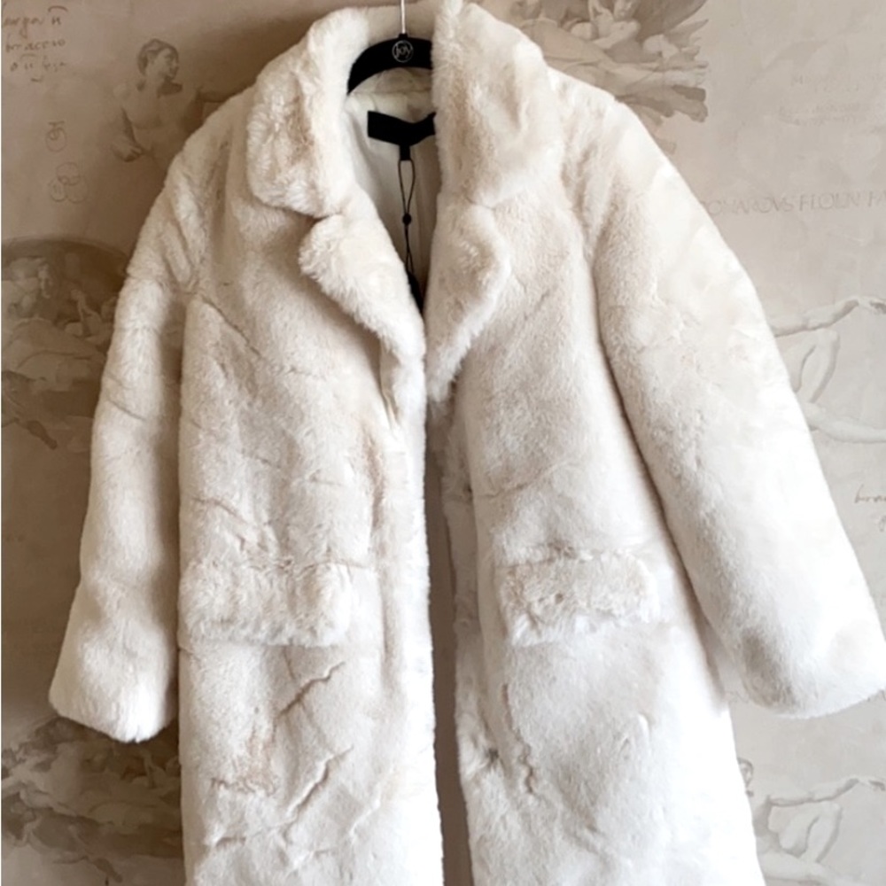 ❄️❄️”WINTER WONDERLAND COAT”❄️❄️